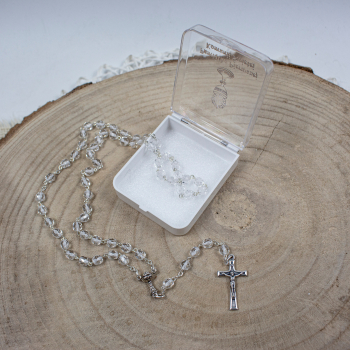 Pamiątka I Komunii Świętej Różaniec perłowy w białym pudełeczku